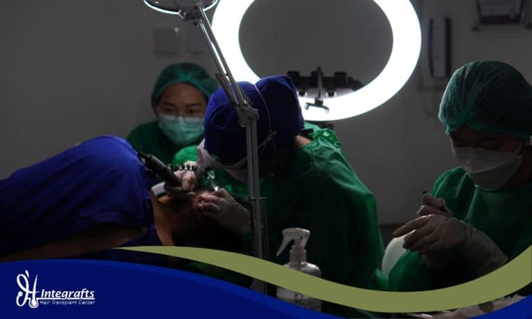 7 Pertanyaan yang Wajib Anda Ajukan Sebelum Memilih Klinik Transplantasi Rambut